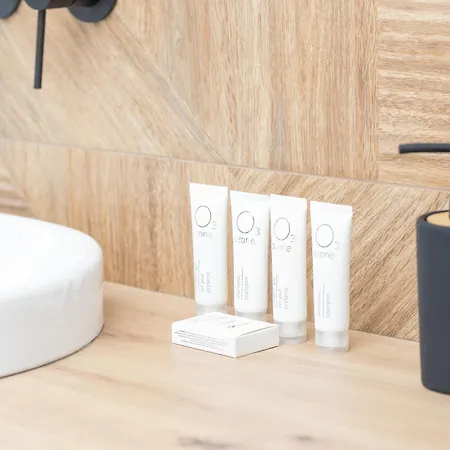 Beautiful & Spacious 2 Bedroom Mickiewicza By Renters アパート