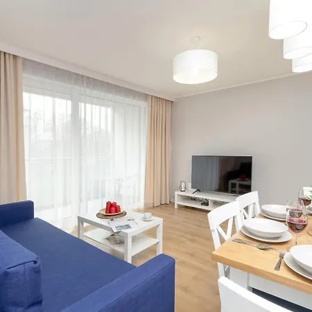 Beautiful & Spacious 2 Bedroom Mickiewicza By Renters *