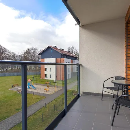 Beautiful & Spacious 2 Bedroom Mickiewicza By Renters アパート プツク