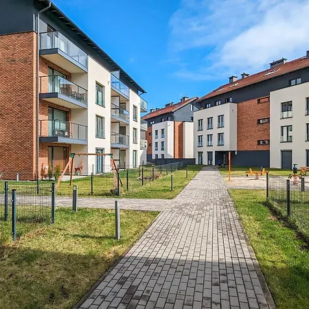 Beautiful & Spacious 2 Bedroom Mickiewicza By Renters プツク