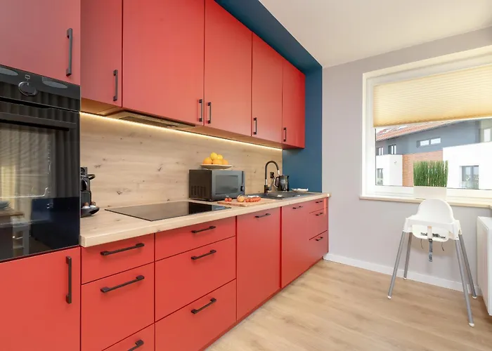 Beautiful & Spacious 2 Bedroom Mickiewicza By Renters *