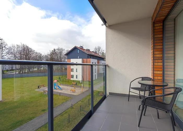 Beautiful & Spacious 2 Bedroom Mickiewicza By Renters Apartmán Puck